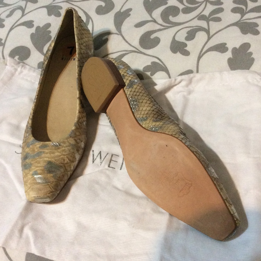 Stuart Weitzman - Picture 2 of 4